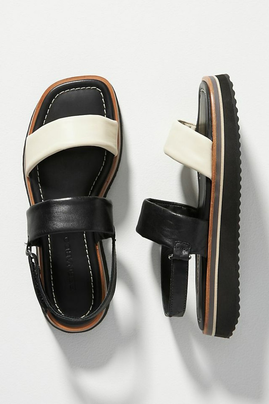 Getaway & Resort Wear * | Flash Sale Bernardo Amber Stompy Sandals Black