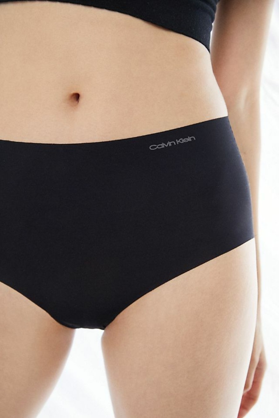 Intimates & Lingerie * | Wholesale Calvin Klein Invisibles High-Waisted Briefs Black