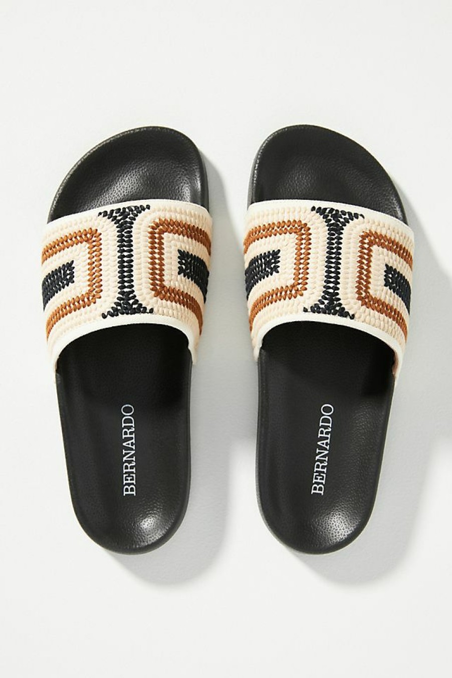 Getaway & Resort Wear * | Buy Bernardo Reese Slide Sandals Black Motif