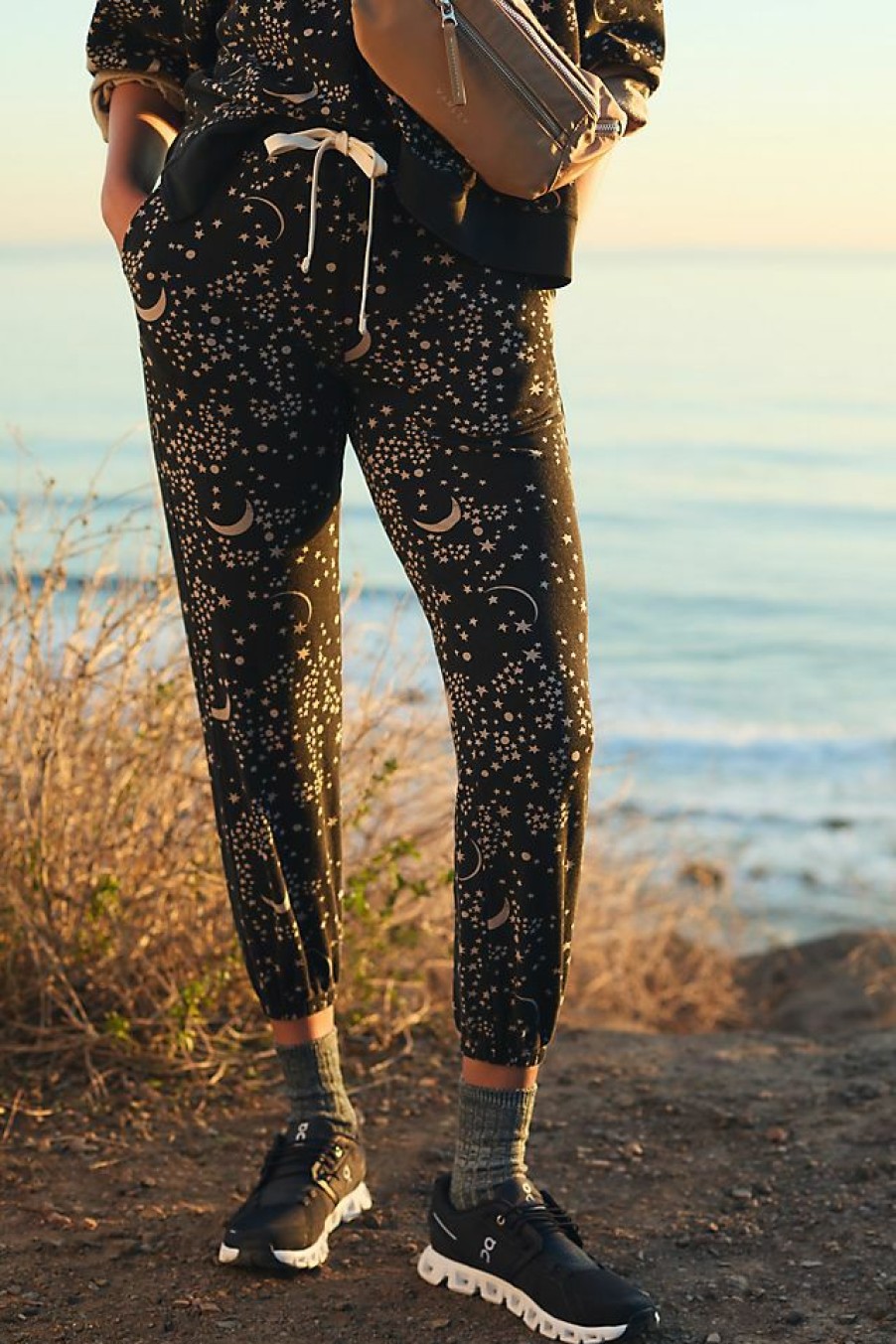 Activewear * | Budget Electric & Rose Icon Joggers Black Motif