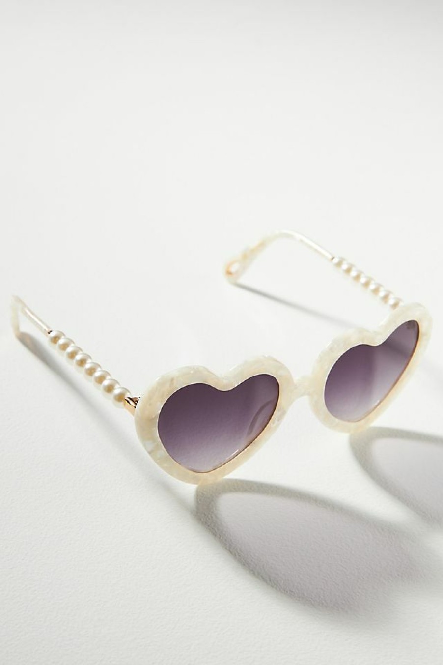 Getaway & Resort Wear * | Deals Lele Sadoughi Sweetheart Sunglasses White