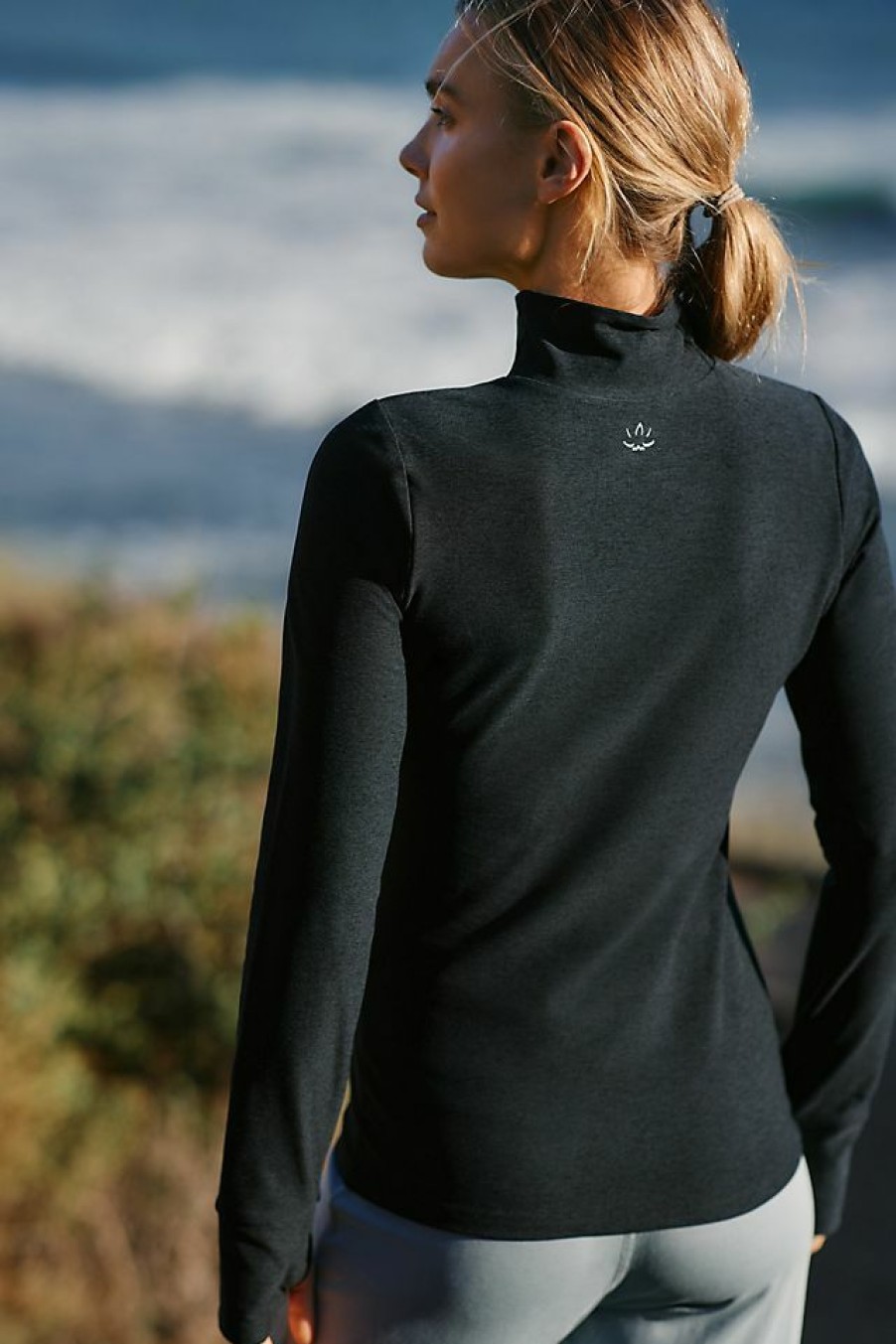 Activewear * | Wholesale Beyond Yoga Spacedye Captivating Turtleneck Pullover Black