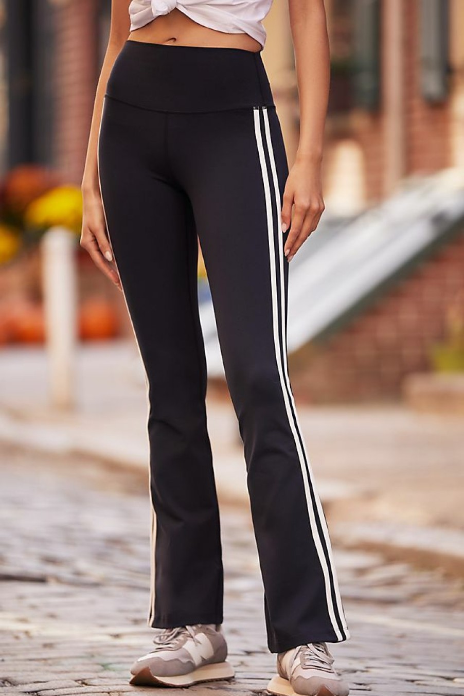 Activewear * | Hot Sale Splits59 Raquel High-Waisted Supplex Flare Leggings Black & White